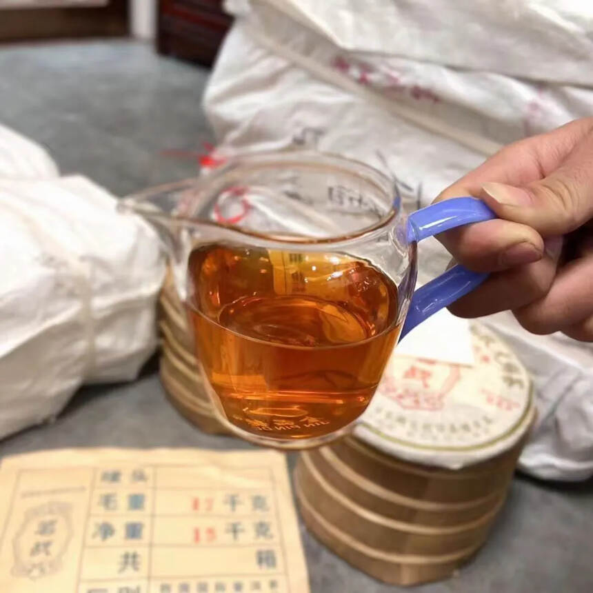 2003年茗战(斗茶)·班章状元茶
绝对的生态环境和