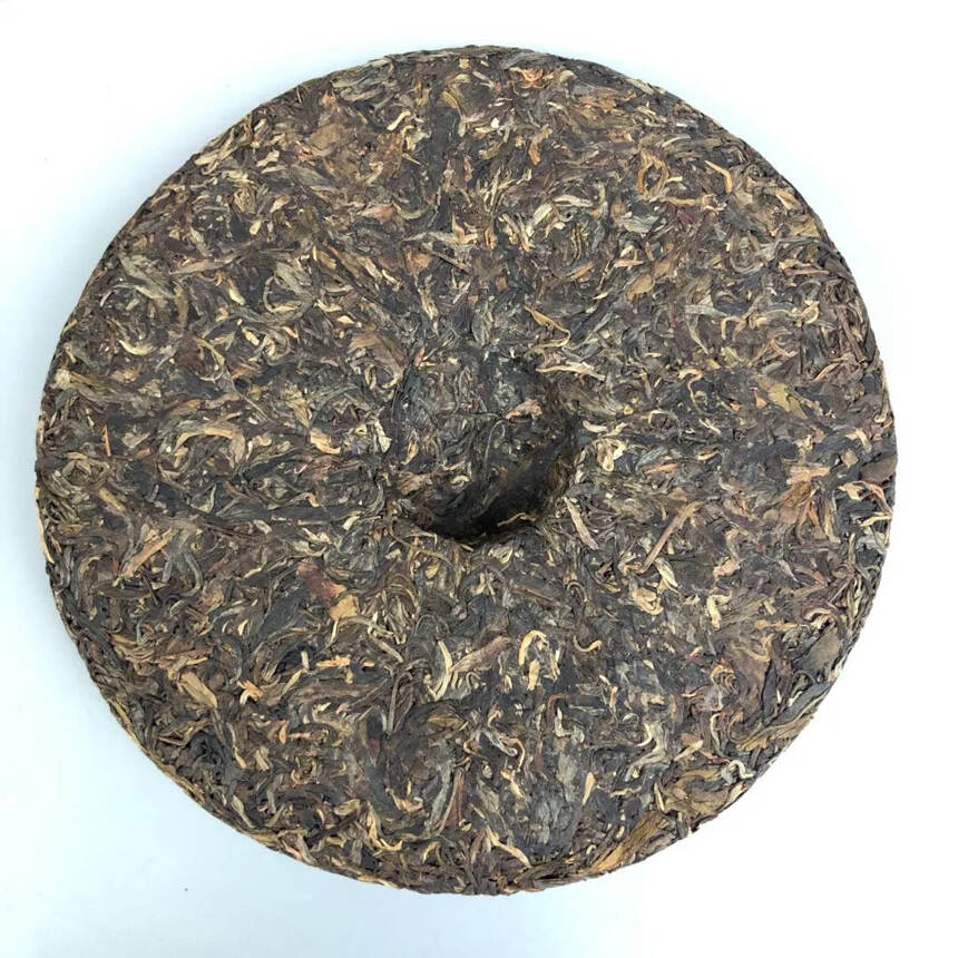 景迈古树生茶，2015年古树生茶，一片一公斤！一提5