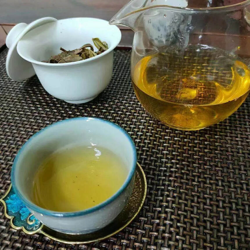 2017年冰岛糯伍古茶，茶底漂亮，滋味纯正饱满，韵味