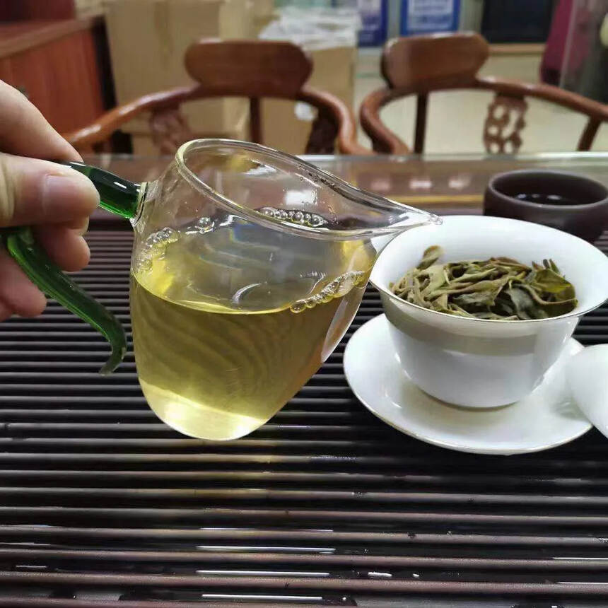 2022年地界古茶，头春原料，滋味鲜爽，甜度高，韵味