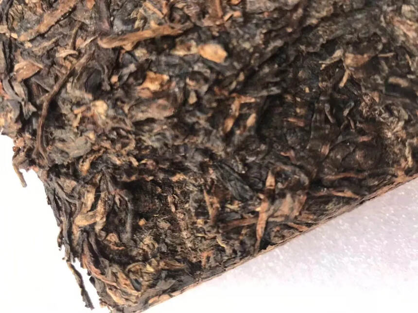 01年易武老生茶，500克茶砖！老料新压，陈香干仓，