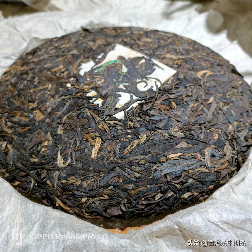 2005年班章乔木茶王青饼-357克，甄选勐海乔木古