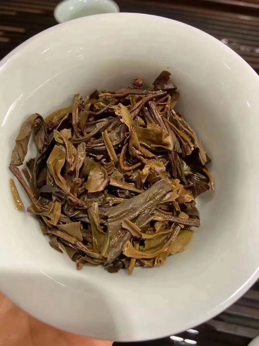 满口爆香…
2013年·
九年陈茶，茶汤入口，初抵舌