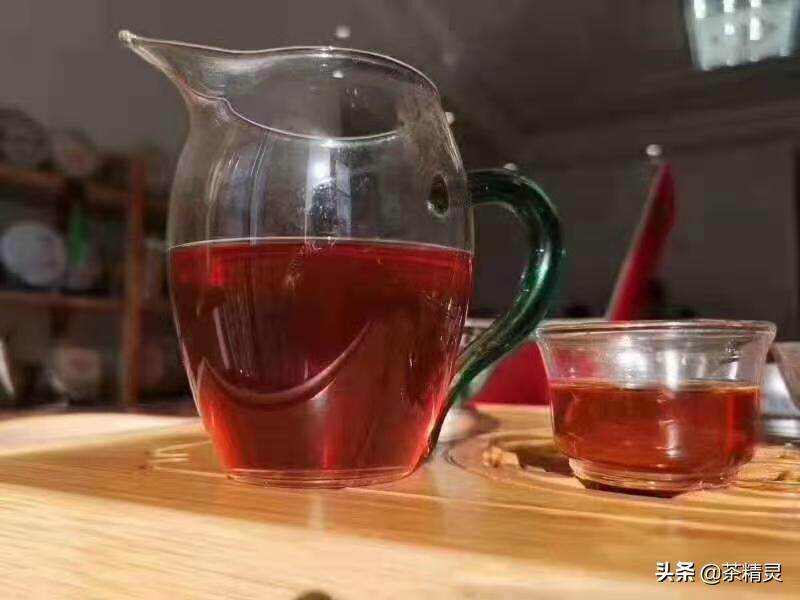 古有玉玺，今有茶玺，难得一见的异形茶，紫色为皇帝