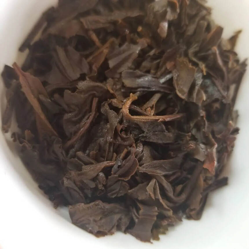 01年勐海茶厂老树圆茶老生茶，繁体厂海王叉，纯干仓老