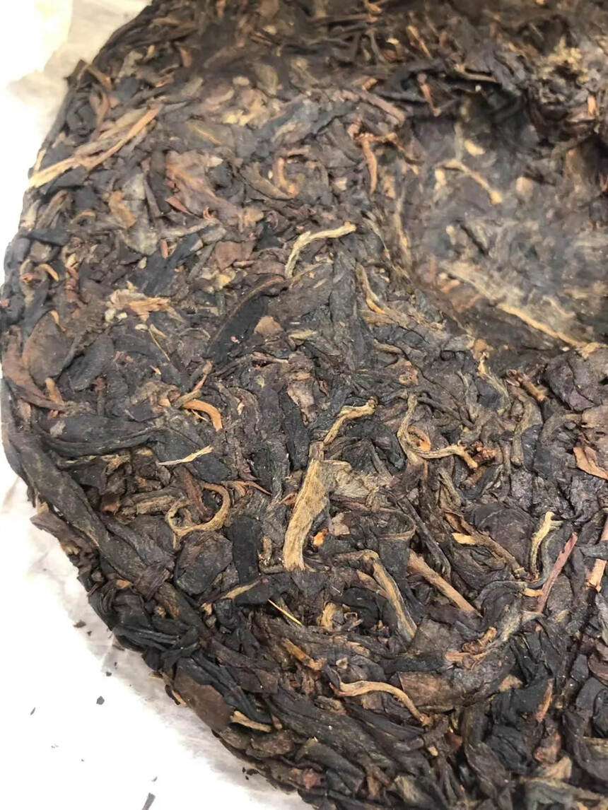 2006年勐海老树茶
茗缘茶业