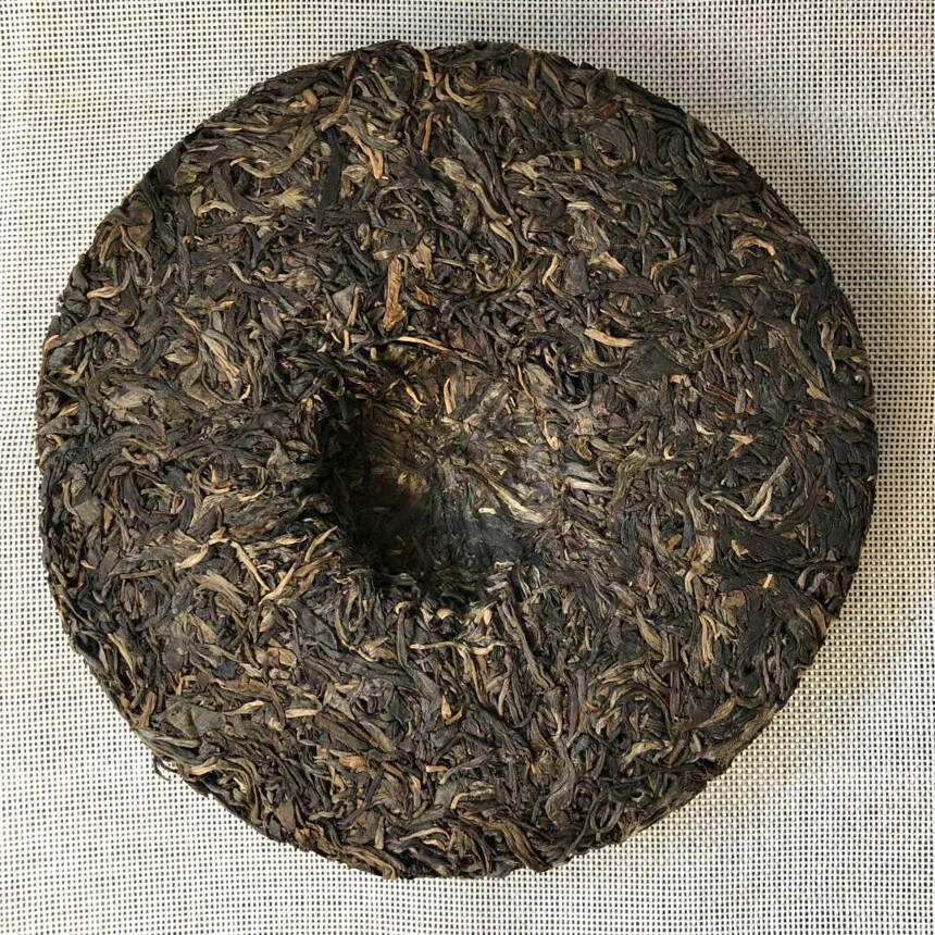 2010年邦东古树茶#普洱茶# #茶生活#