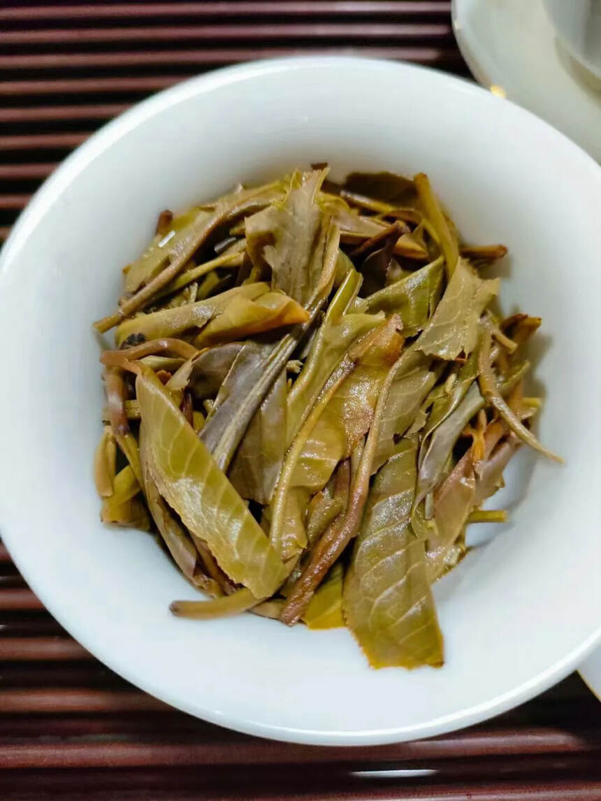 2015年班章乔木饼茶#普洱茶# #茶生活#