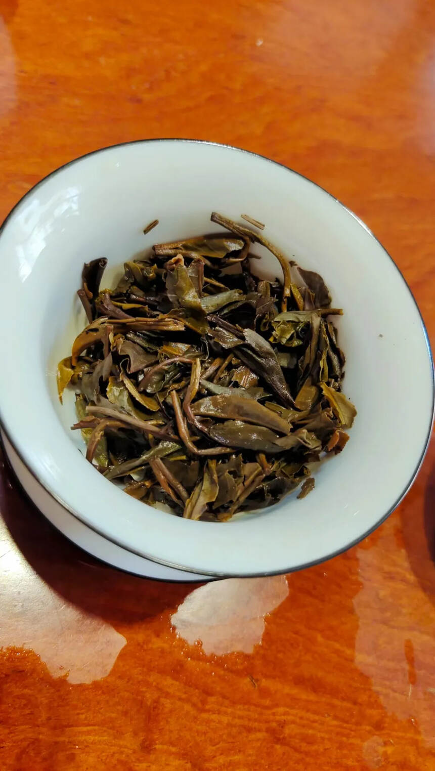【02年大红印班章青饼】印级茶系列是国营勐海茶厂的开
