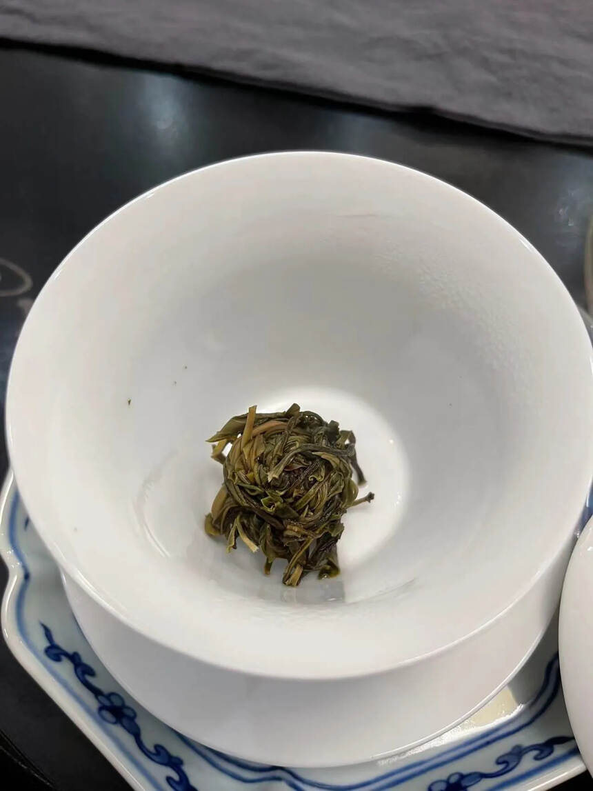 高端龙珠生茶系列—2021年贺开古树龙珠。一粒7克