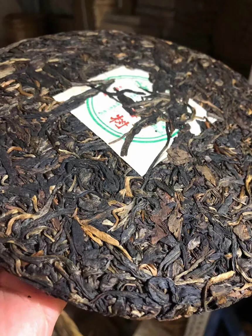 满口爆香…
2013年·
九年陈茶，茶汤入口，初抵舌