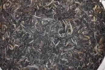 2006年那卡百年古树，选用勐宋那卡古树茶为原料，茶