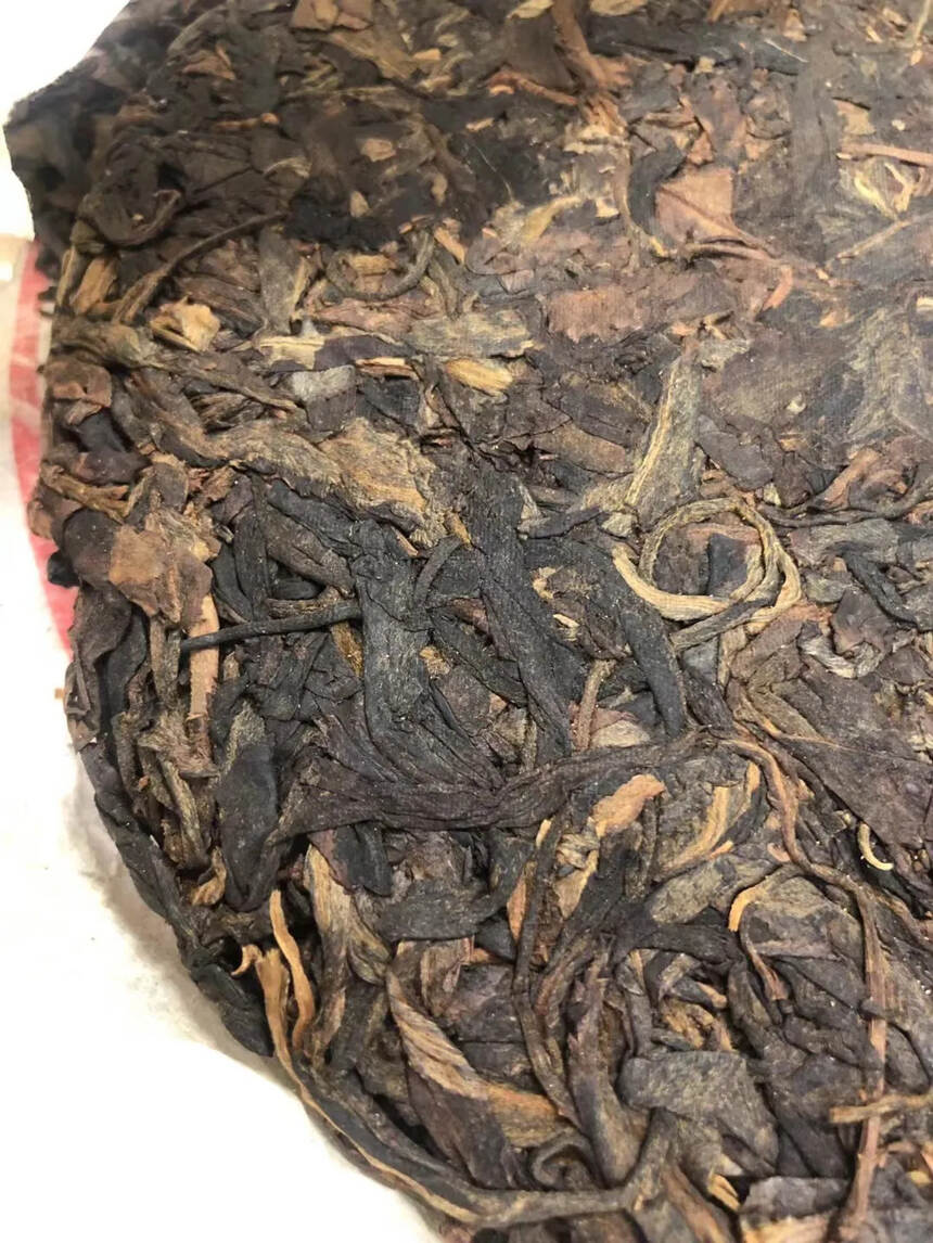 2006年勐海老树茶
茗缘茶业