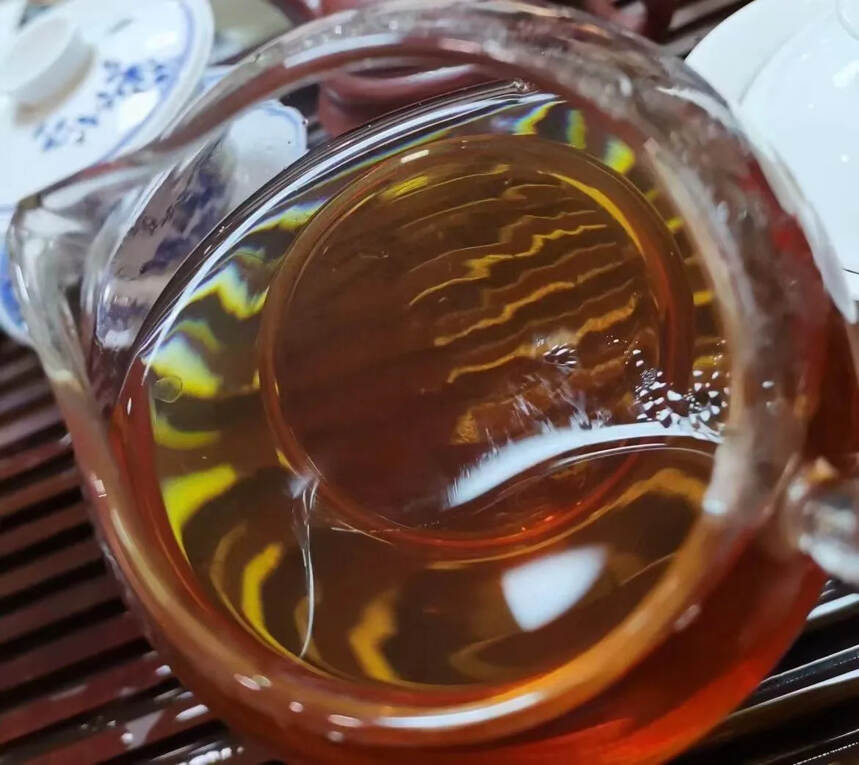 #普洱茶# 中茶牌铁饼 ,勐海干仓 #茶生活#