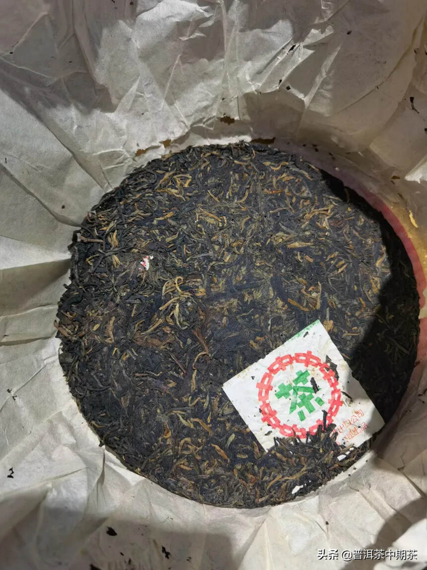 90年代早期7542
媲美勐海茶厂八八青饼
香气浓郁
