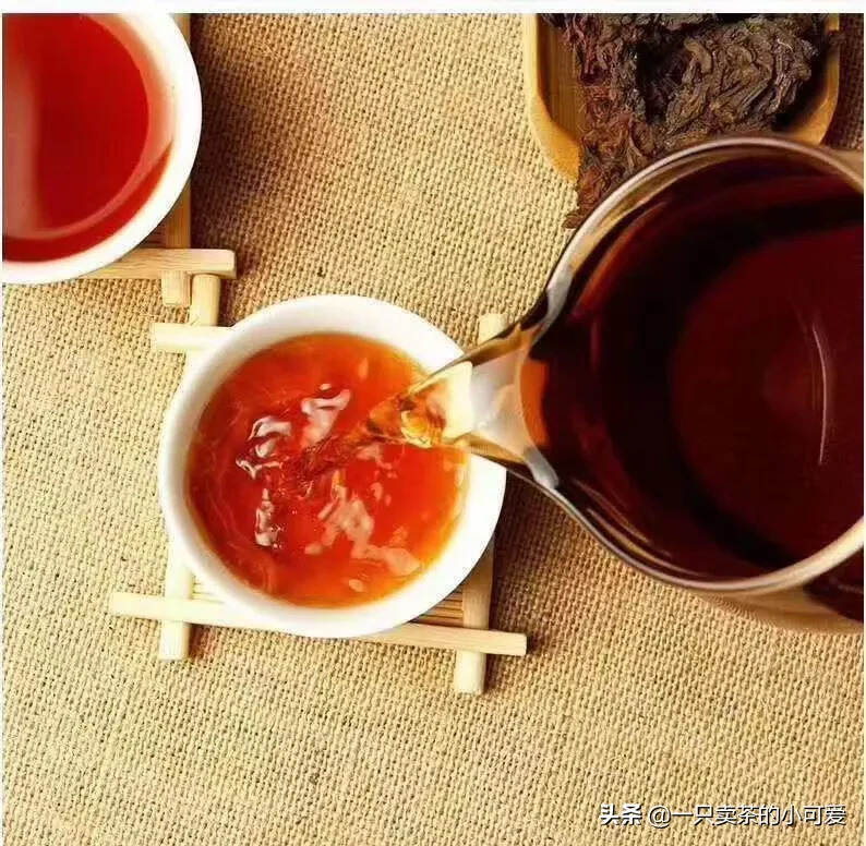 2009年勐海老茶头，茶质较厚极其耐泡，甜度佳，汤水