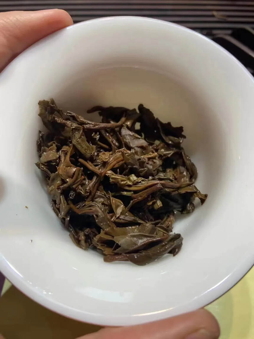 翻出来2提，07年易武正山古树茶
打包送半片茶样