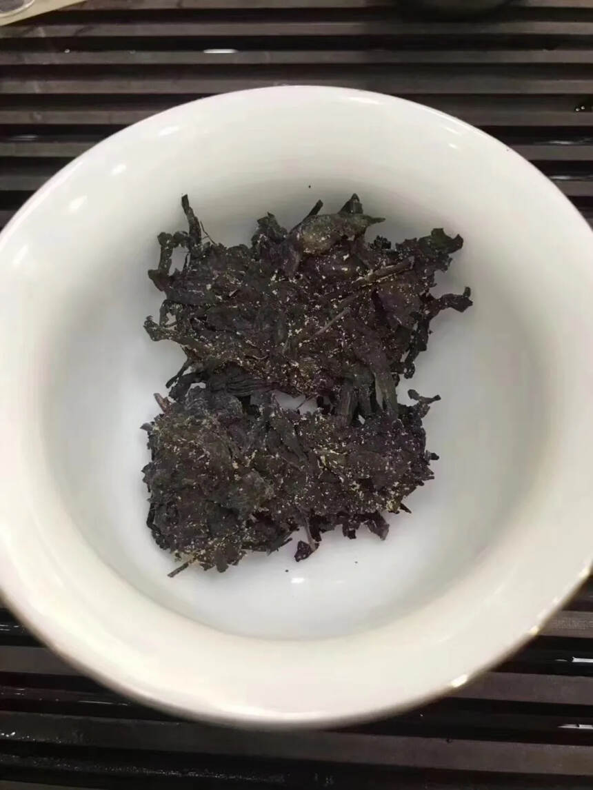 安化黑茶，一号尖茯，1000克/片，20片/件，砖型