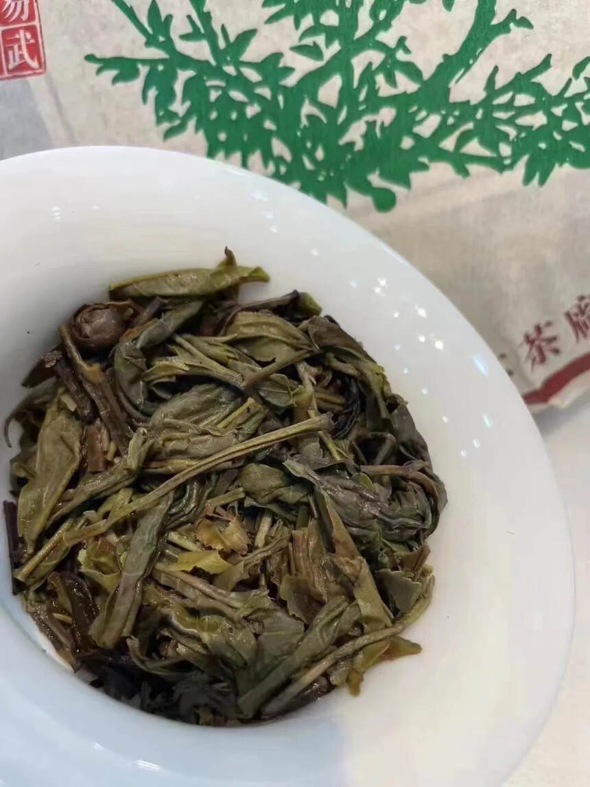2019年易武早春茶 生茶香气高杨  茶汤细腻，饱满