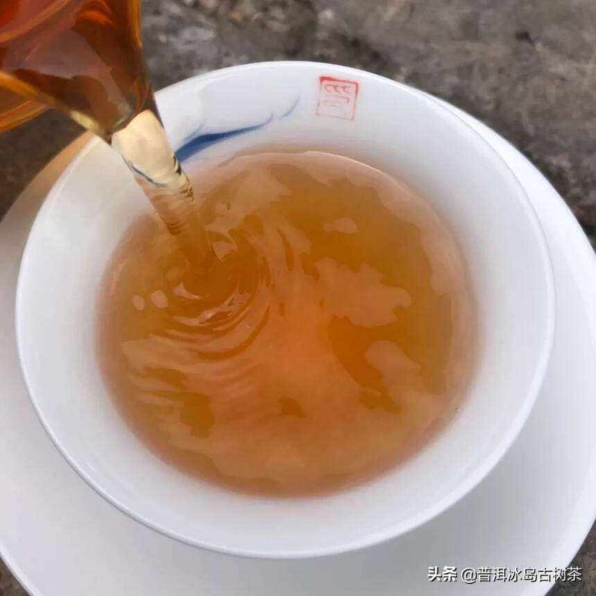 98年南糯山野生饼生茶，中茶出品干仓老茶！口感偏甜，