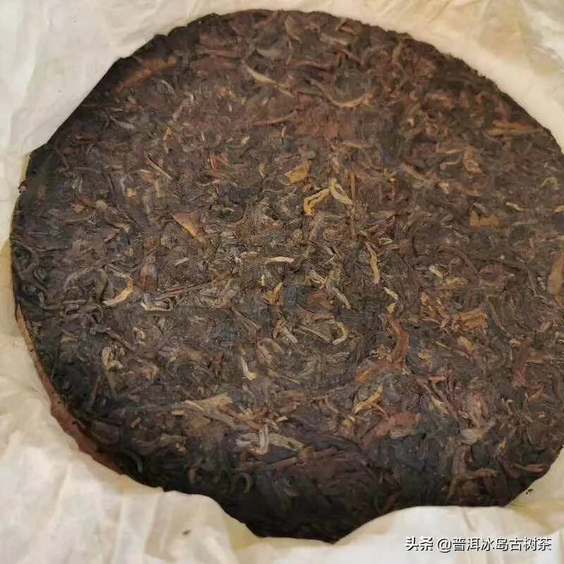 97年下关铁饼生茶，只有几十片。昆明仓，仓库压底下了