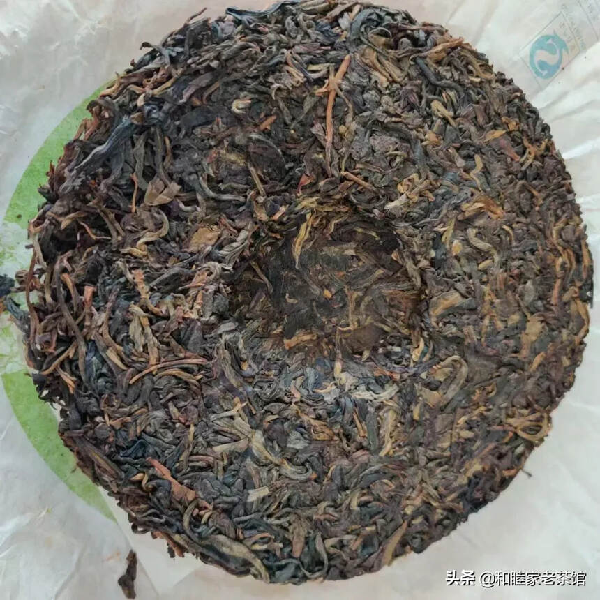 2014年大印山年高原古树茶
本品精选生长于永德大雪