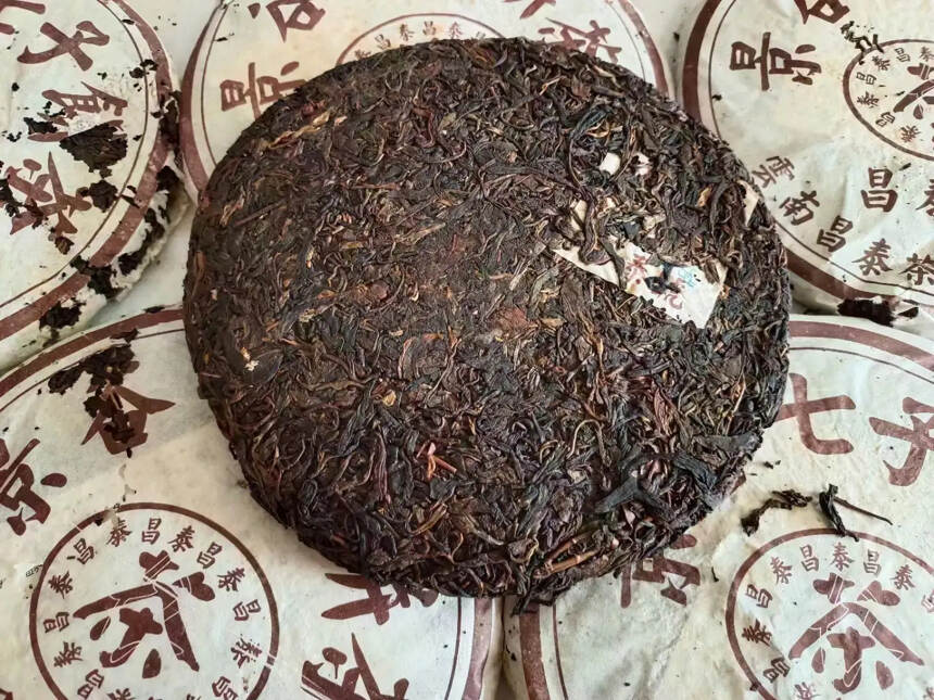 05年昌泰号 景谷七子饼茶 400克生茶，干仓高香，