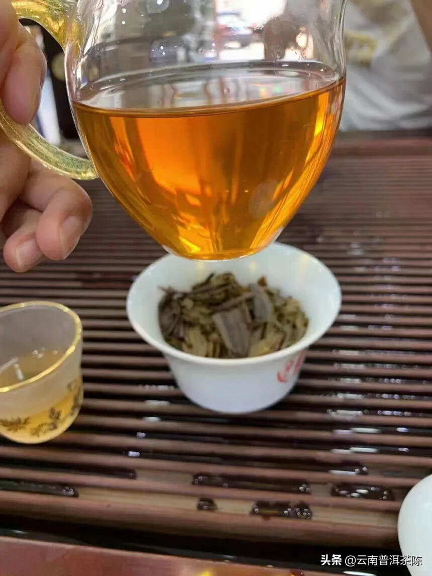 2009年易武古树茶
纯料古树茶，干茶较香，蜜香入口