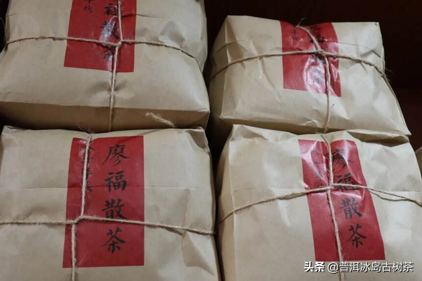 喝茶：当饮料解渴，生理需求。品茶：注重茶的色香味形，