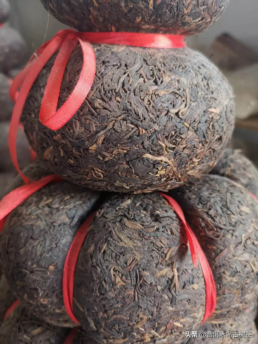 06年勐库小户赛大树茶，宝塔90公斤。只有两套！