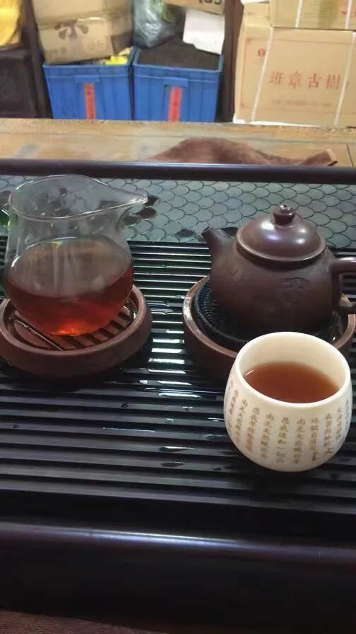 90年代布朗料生沱茶，老生茶100克，一条10个，淡