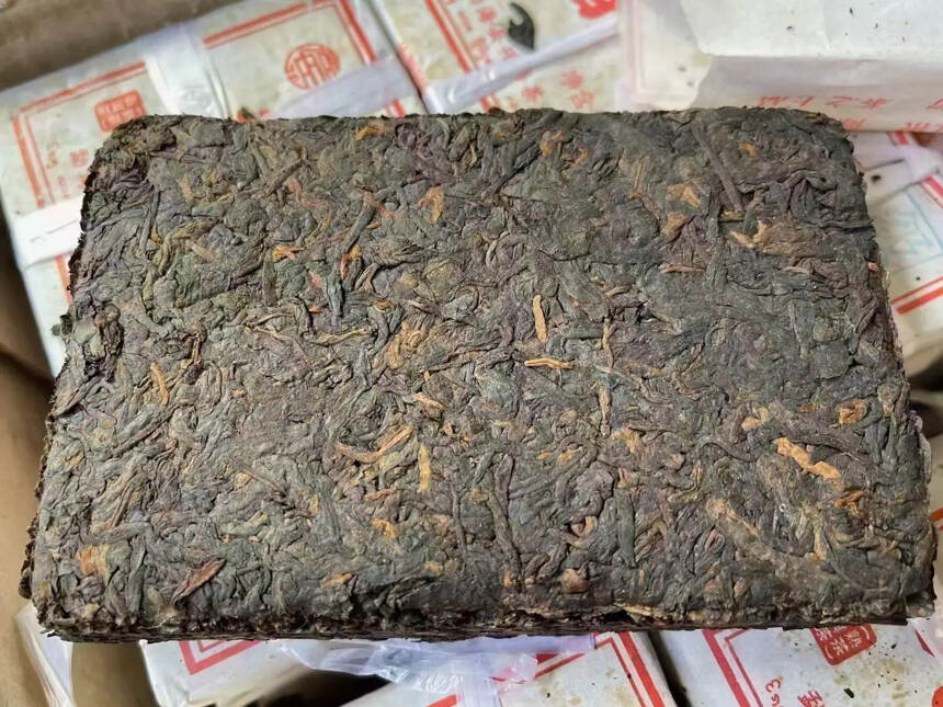 稀有好熟茶。2008年兴海甲级熟茶砖，好熟普 ，陈香