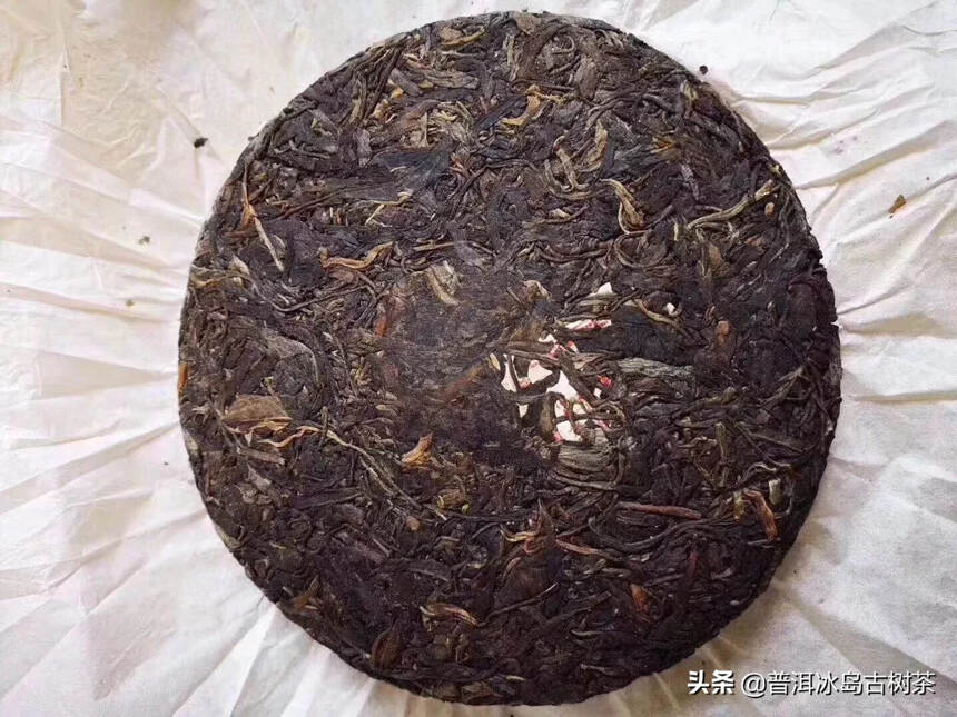 只好岩花苔石上，煮茶供给赵州禅。
#普洱茶# 90年