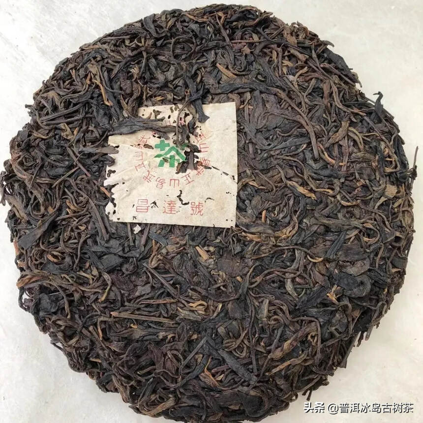 现在的普洱茶具备“一山一味”“一年一味”的丰富风味以