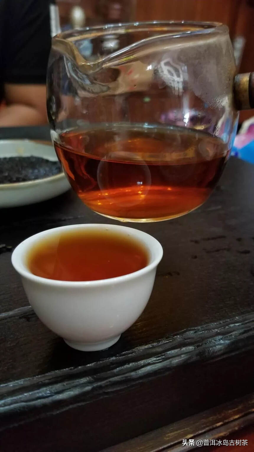 中国是茶的故乡，是世界上最早发现茶和利用茶的国家，任