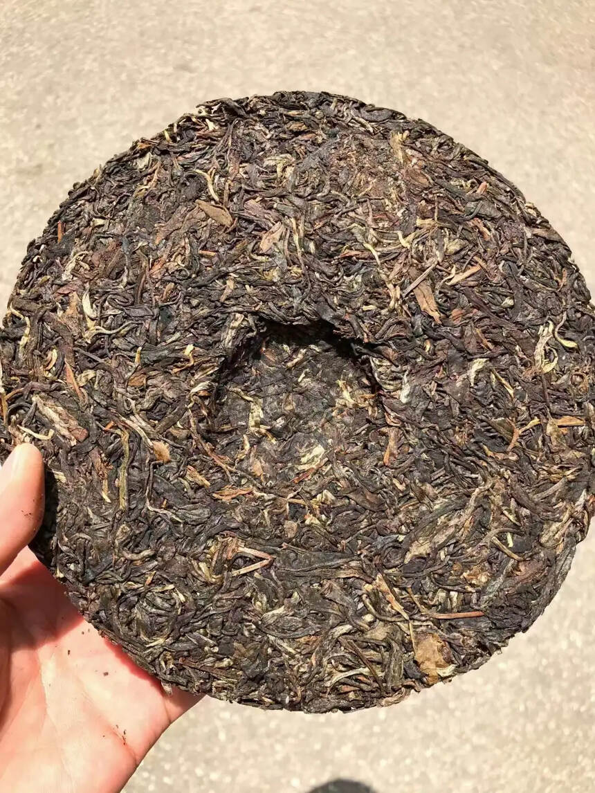 龙园号七大茶山，一提7个茶山，昆明干仓老生茶一饼38