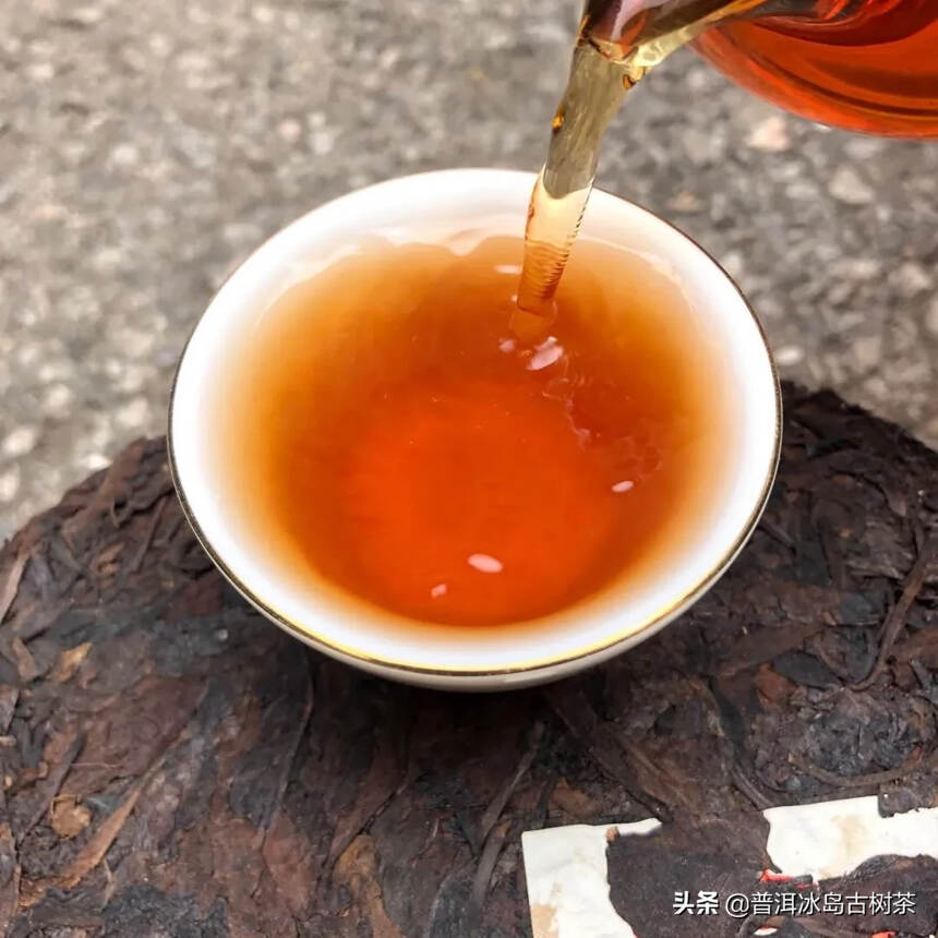 近水楼台先得月，向阳花木易为春。#茶# #下午茶?时