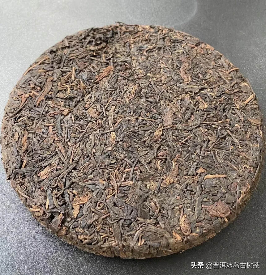 很早以前，中国就有神农尝百草，日遇七十二毒，得茶而解