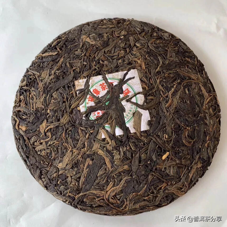 实力推荐，08年班章茶王青饼
多年干仓放，入口味重，