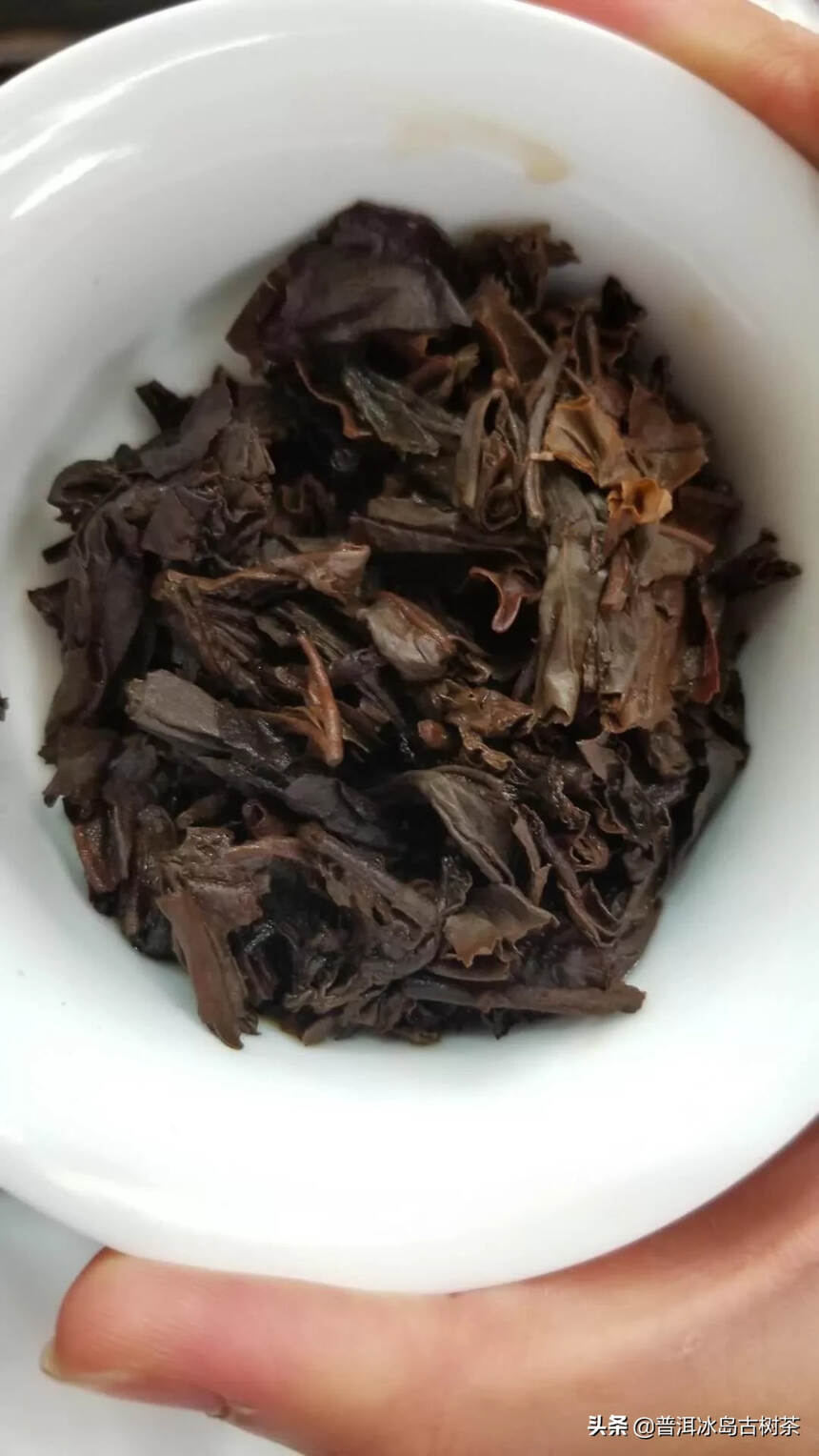 中国是茶的故乡，是世界上最早发现茶和利用茶的国家，任