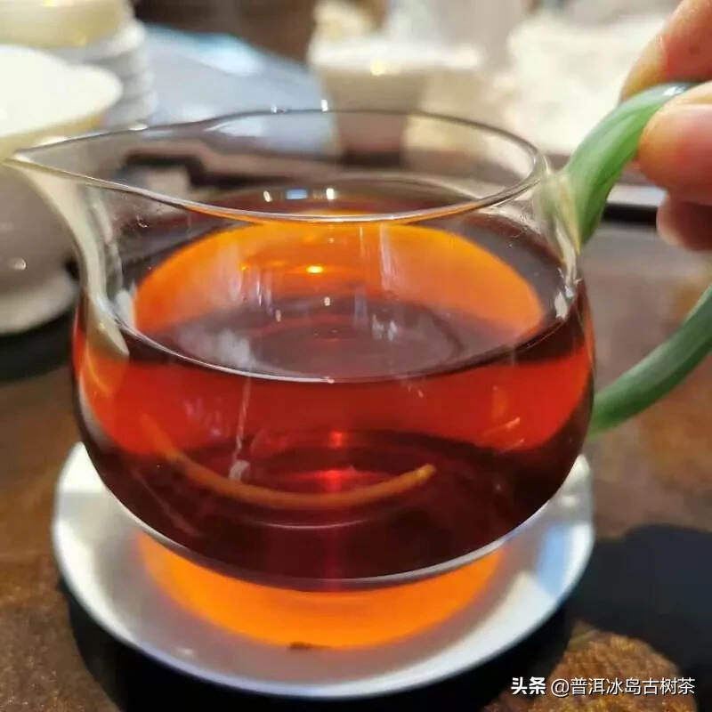 98年小黄印熟茶，干仓老茶。陈香甜水。