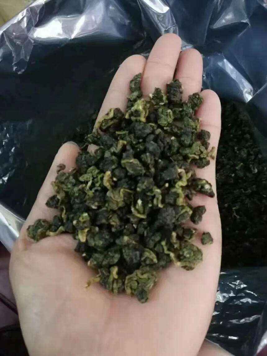 正宗台湾高山乌龙茶，可以买茶样试，有10款，正宗台湾