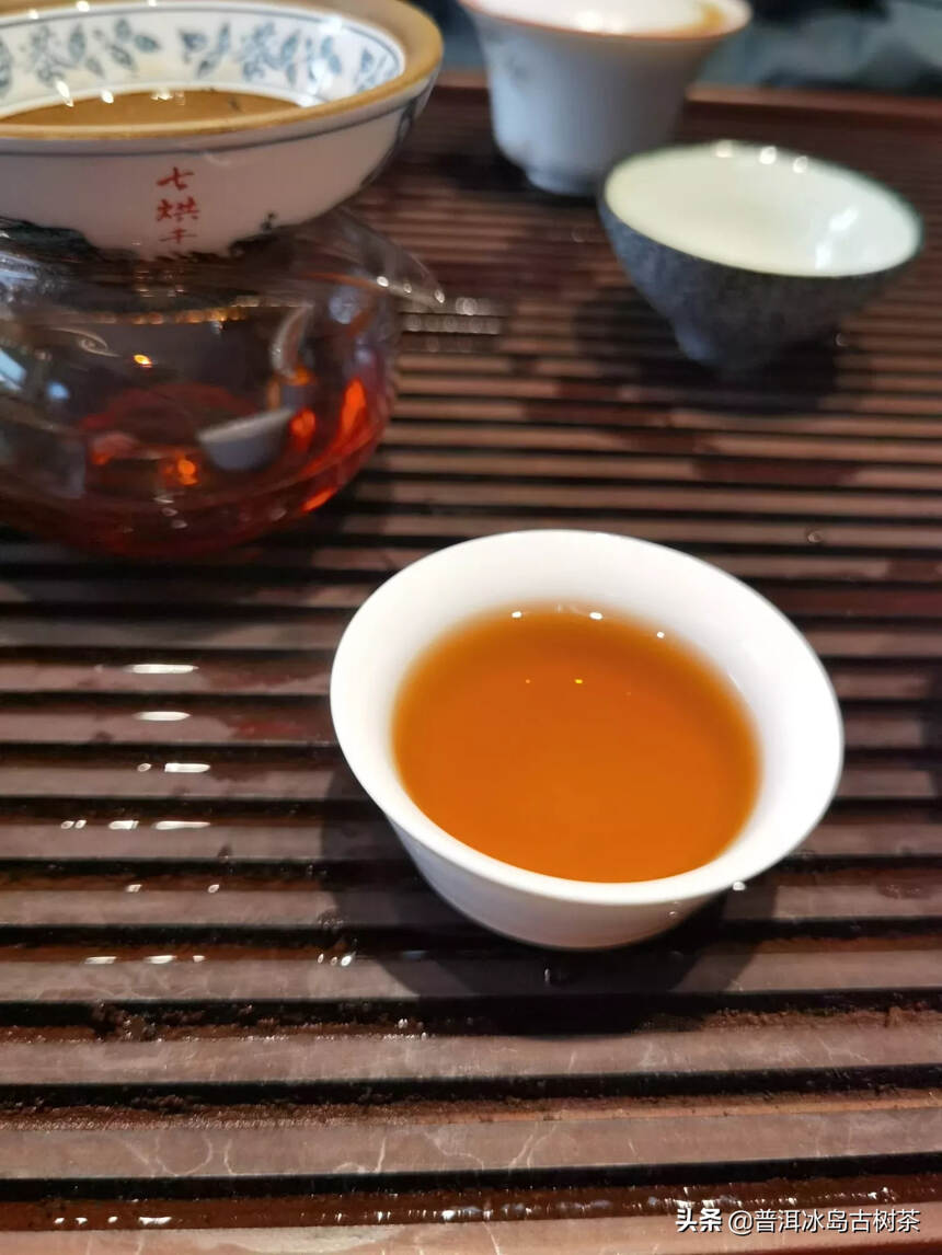 好喝还便宜#普洱茶# [来看我]八十年代老树青饼，4