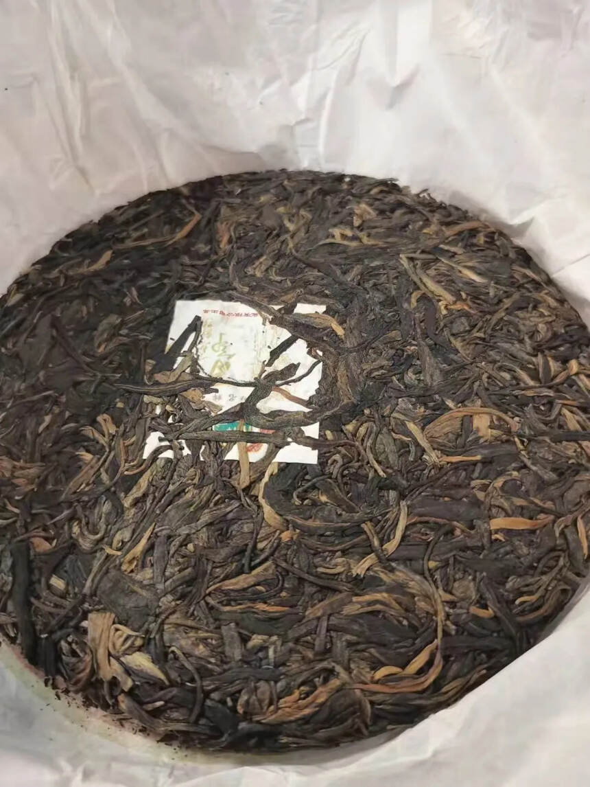 2013年土林百年古树饼二线品牌，
真正的古树茶花蜜