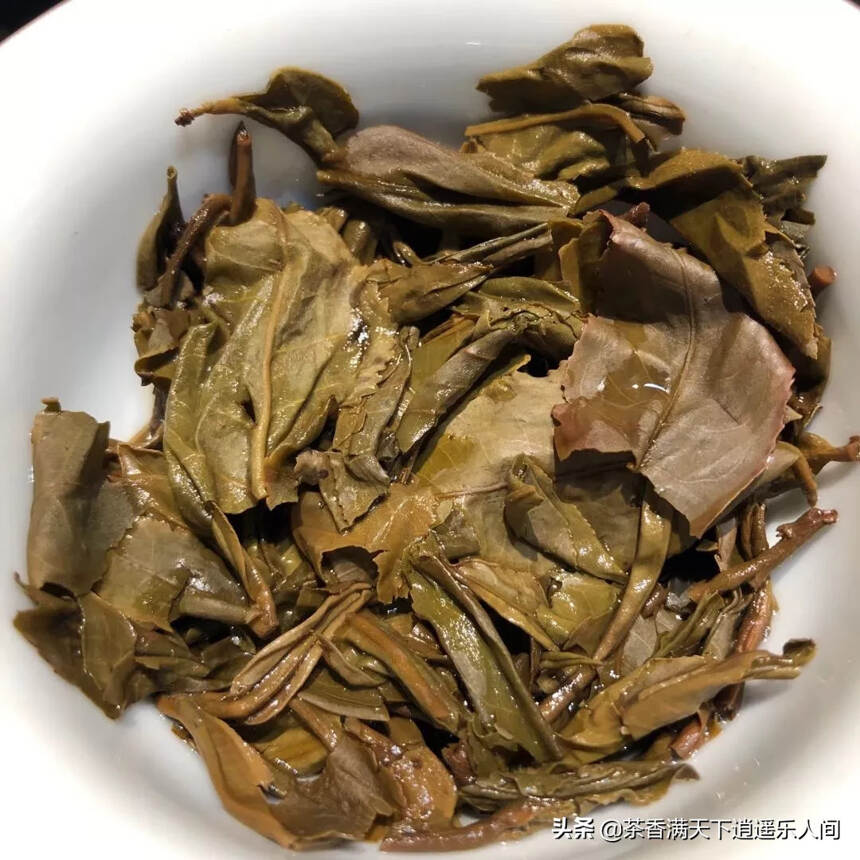 2010年私人定制茶冰岛古树印级青饼！