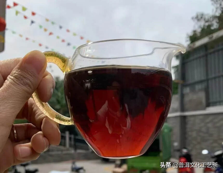 纯干仓90年代3kg老熟茶
这款熟茶，早期棉纸包装，