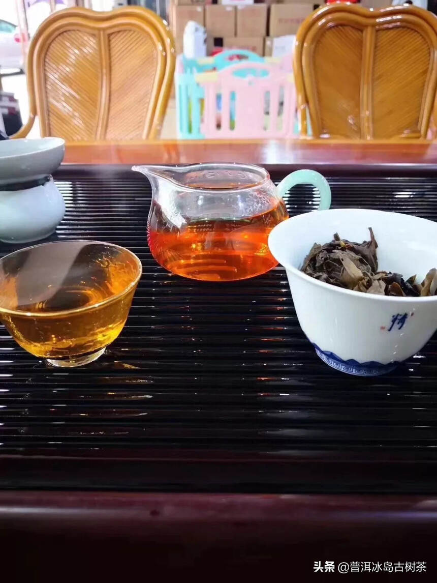 2003年同庆号青饼，藏家珍藏好茶，茶底转化很好，茶