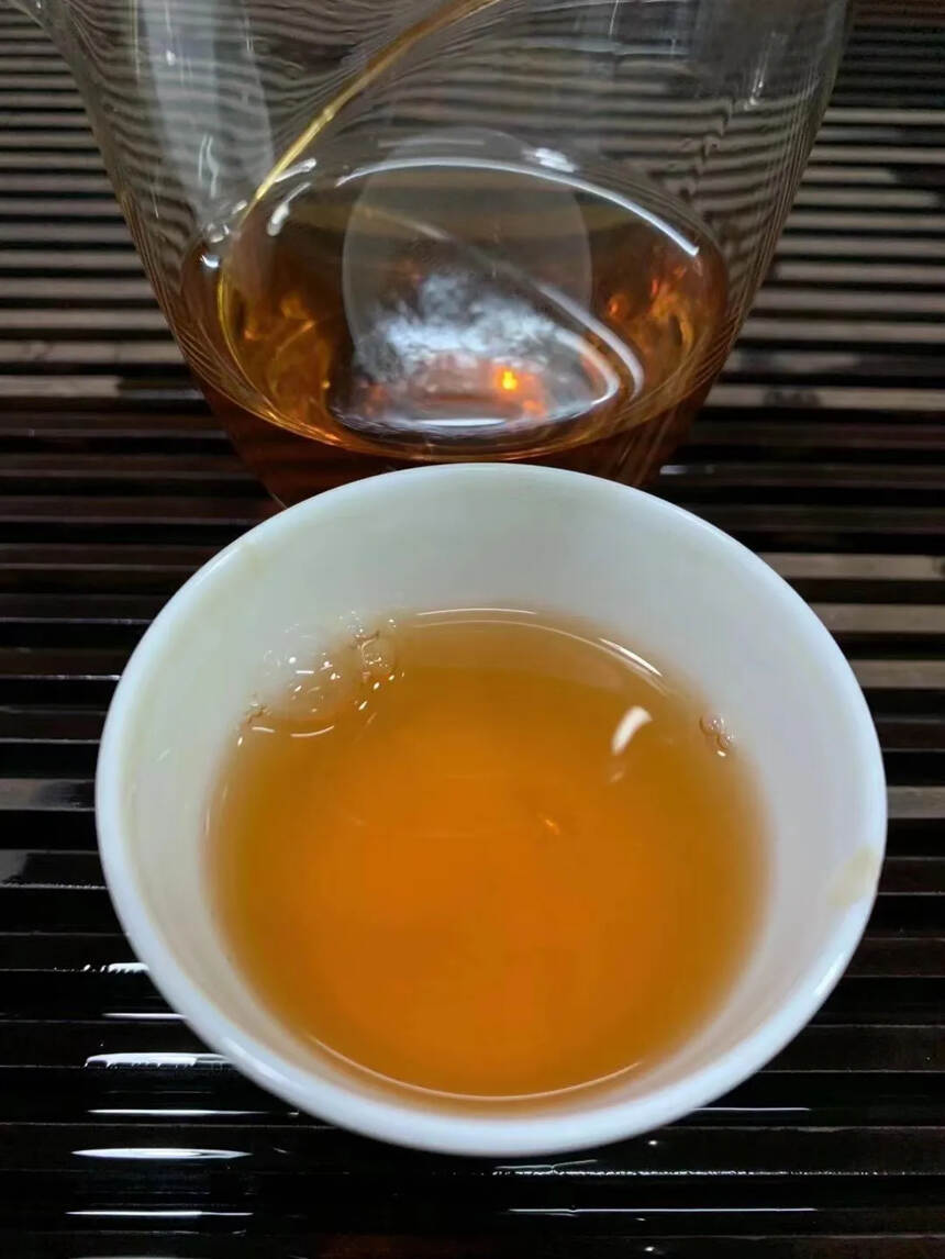 05年1000克特级品班章金瓜沱！茶芽突显里外一致！