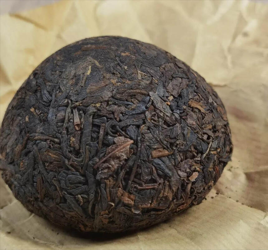 【下关沱茶品鉴 | 2000年下关大众沱茶】
下关茶