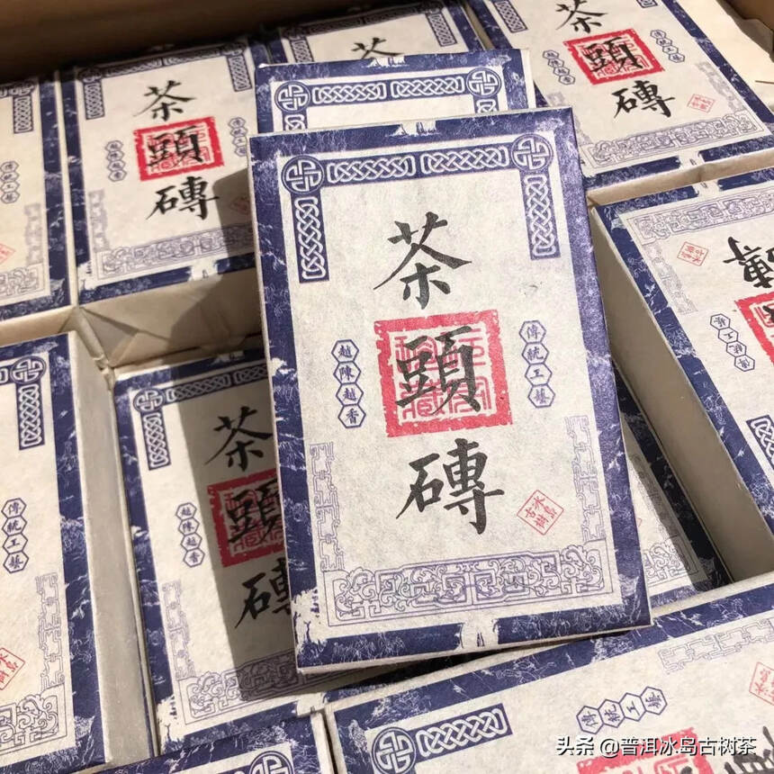 茶道讲究五境之美——茶叶，茶水，火候，茶具，环境。